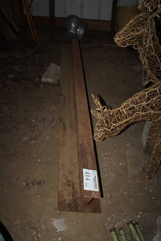 lot 414 image: Solid Metal Beam