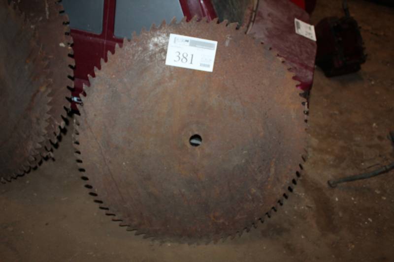 lot 381 image: Saw Blade