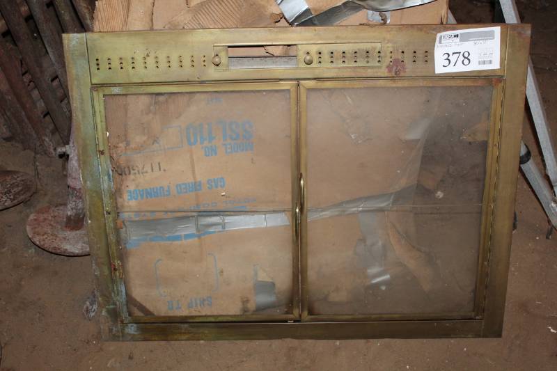 lot 378 image: Fireplace 2-Glass Door Front