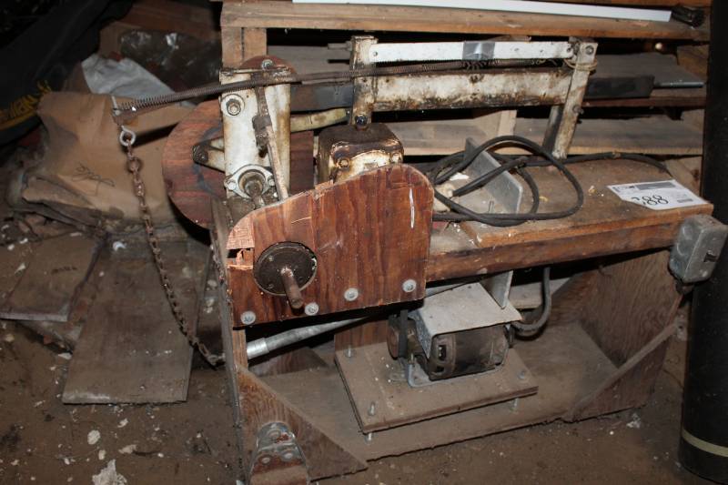 lot 388 image: Old Machinery