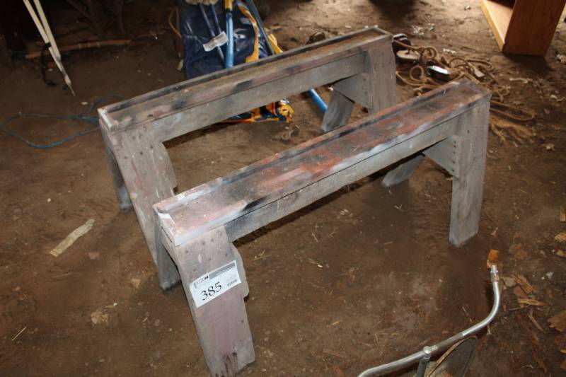 lot 385 image: Lot of (2) Sawhorses