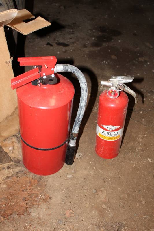 lot 346 image: Amerex 5 lb. Multi-Purpose Dry Chemical Fire Extinguisher