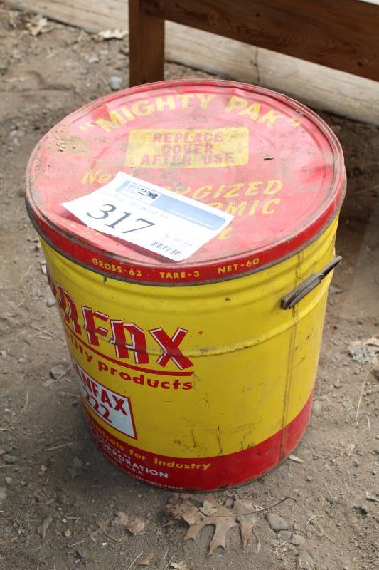 lot 317 image: Vintage Sanfax 222 Chemical Tin Can