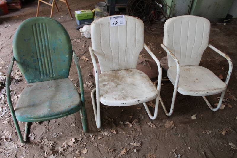 lot 318 image: Lot of (3) Vintage Metal Lawn Chairs