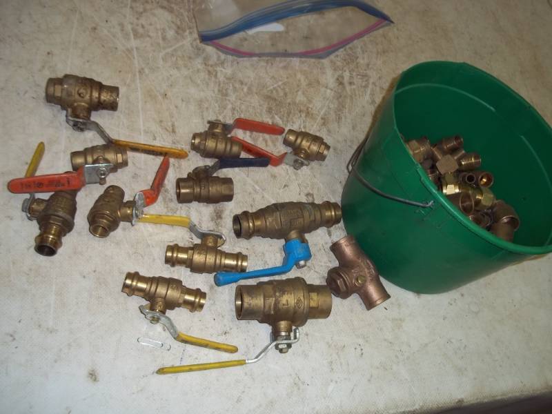 15 Pounds of Copper Fittings and Valves