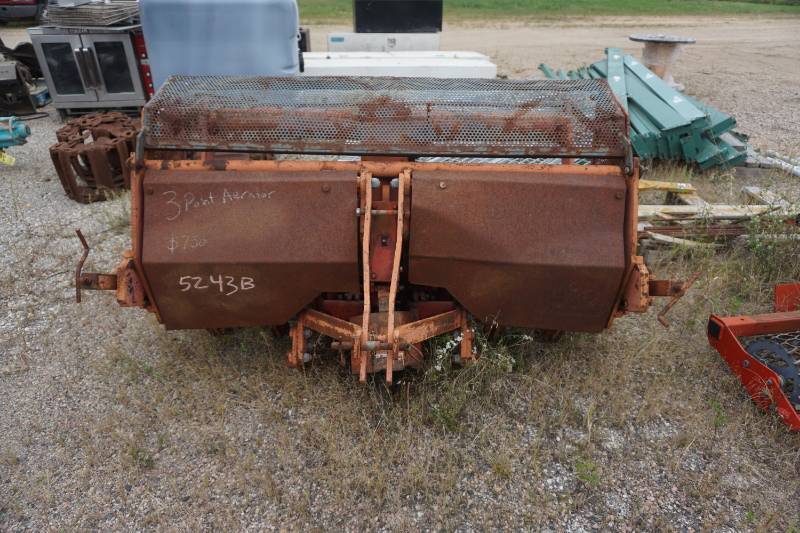lot 19 image: 3 Point Mount Heavy Duty Aerator
