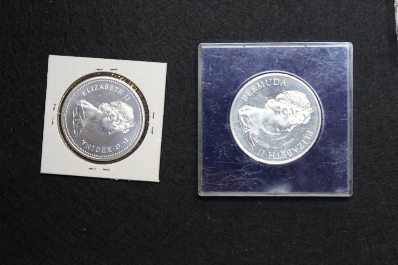 lot 14 image: Lot of (2) Queen Elizabeth II Commerative Coins