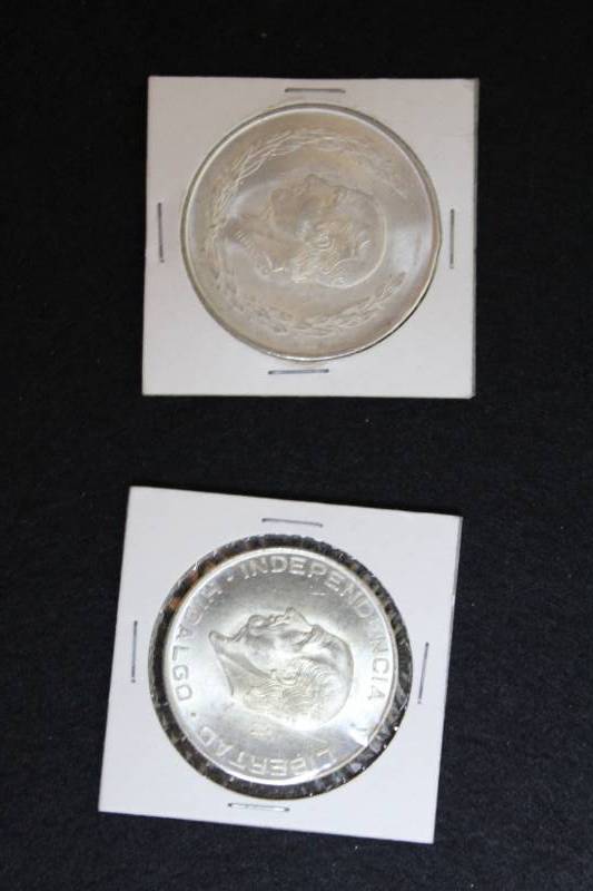 lot 23 image: Lot of (2) Mexican Silver 5 Pesos (Hidalgo)
