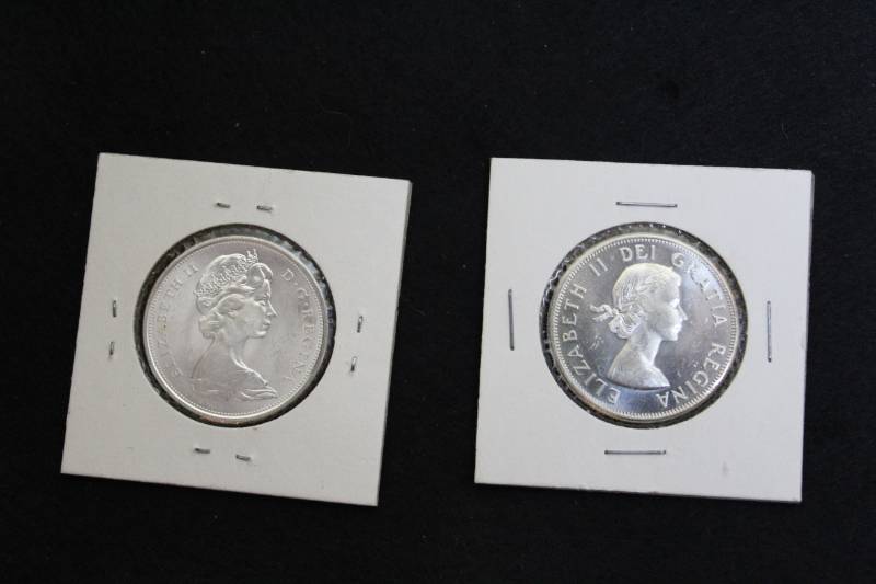 lot 33 image: Lot of (2) Canadaian 50 Cent Silver Coins