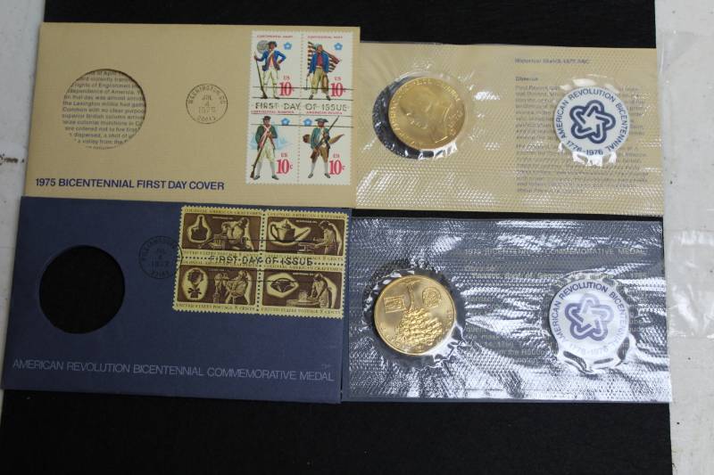 lot 42 image: Lot of (2) American Bicentennial Commemorative Medal & Stamps First Day Cover