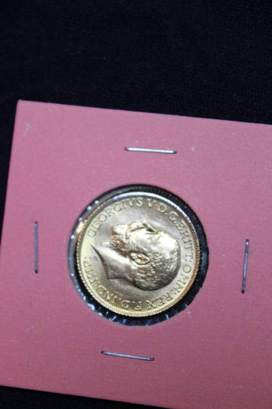 lot 65 image: 1925 INDIA GOLD SOVEREIGN GEORGE V