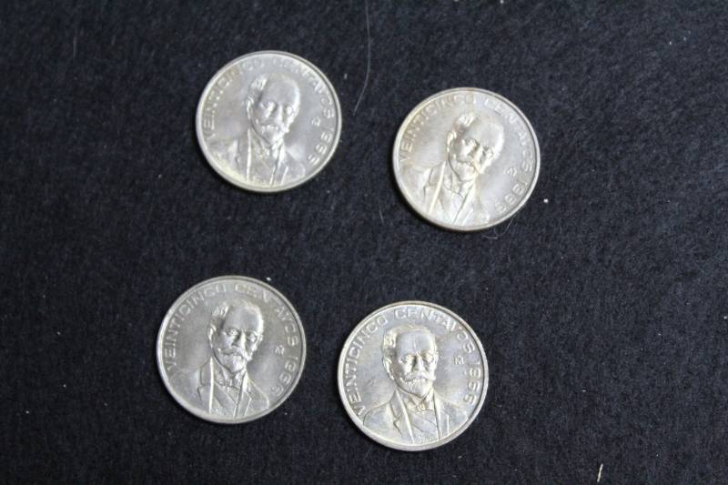 lot 81 image: Lot of (4) 1966 25 Centivo Coins