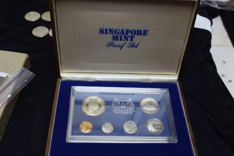 lot 93 image: 1974 Singapore Proof Set