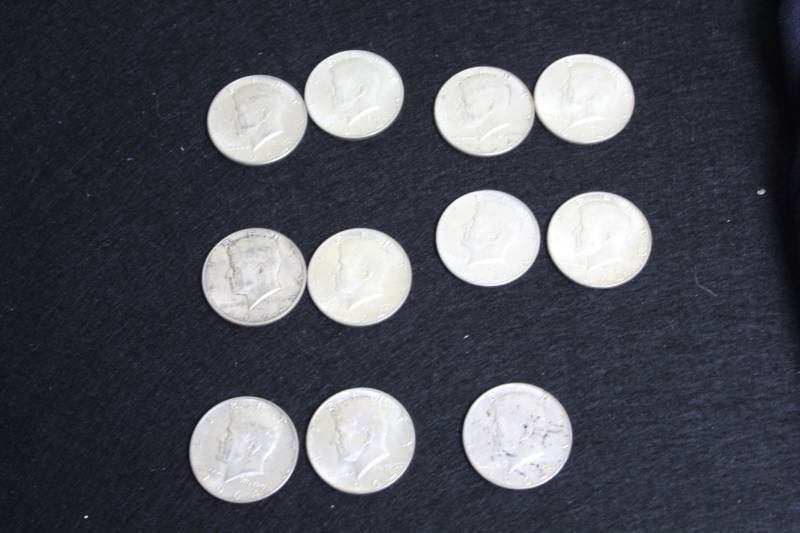 lot 96 image: Lot of (11) 1964 Kennedy Half Dollar coins