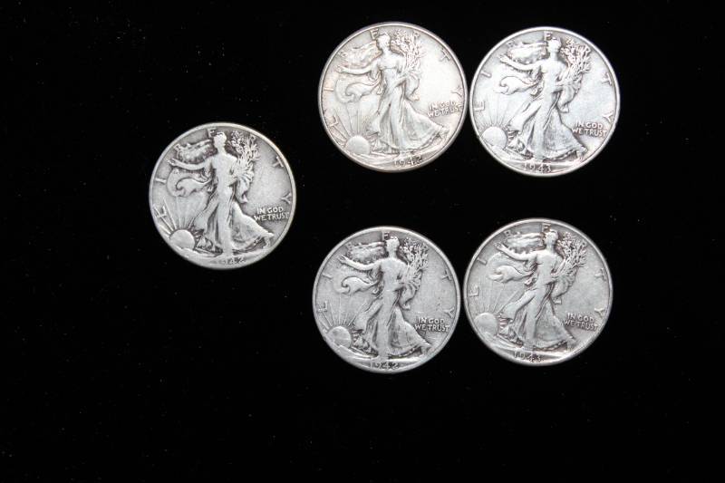 lot 117 image: Lot of (5) Walking Liberty Half Dollars