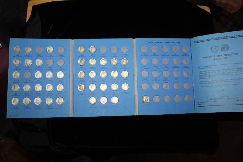 lot 180 image: Roosevelt Dime Blue Collection Folder from 1946