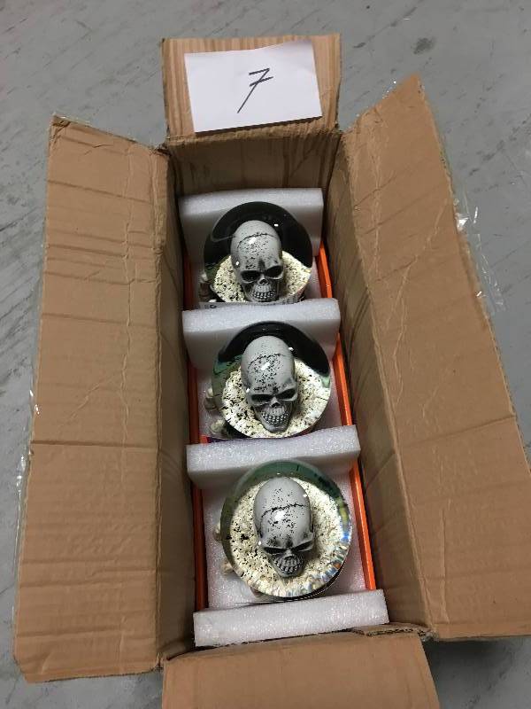 lot 7 image: 120 mm Halloween Waterglobe BOX OF 3 new