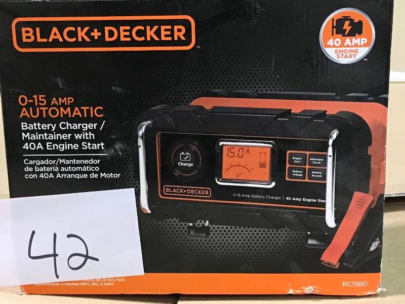 lot 42 image: Black & Decke 15 Amp Battery Charger with 40 Amp Engine Start