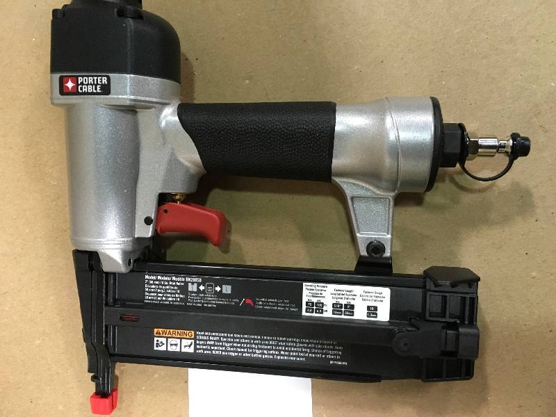lot 82 image: PORTER-CABLE BN200SB 2 Inch 18-gauge Brad Nailer D626 in working conditions