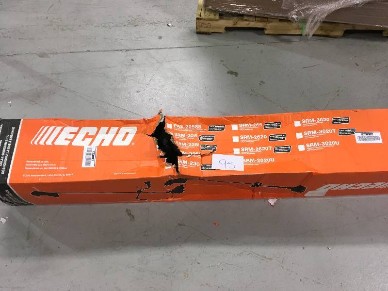 lot 95 image: ECHO 2 Cycle 21.2 cc Straight Shaft Gas Trimmer in working conditions