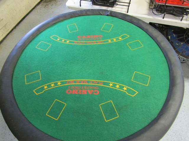 lot 22 image: Card Table