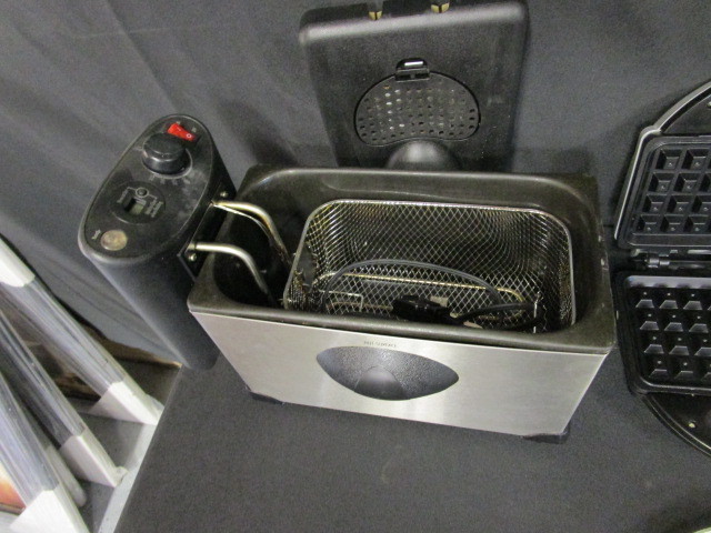 lot 42 image: Fryer, Waffle Makers, Misc. Trays