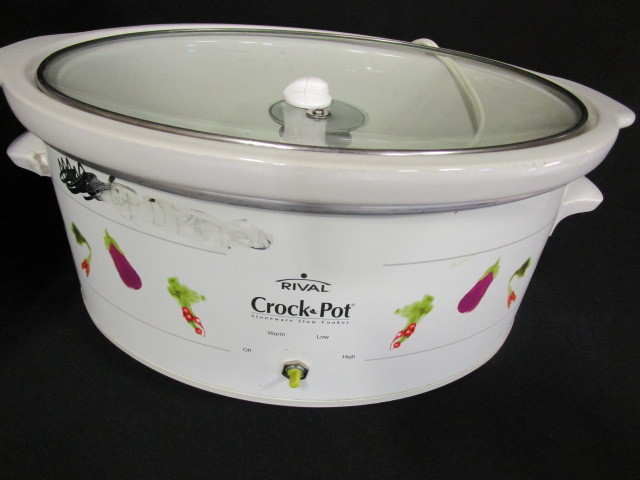 lot 44 image: (3) Crock Pots