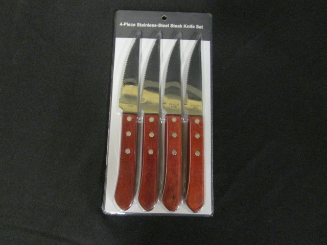 lot 57 image: (New) Steak Knives
