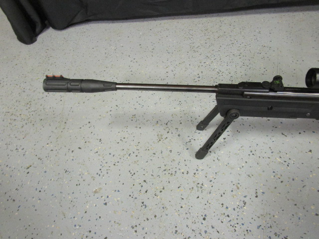 lot 67 image: Umarex Pellet Rifle