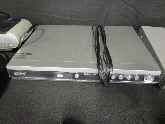 lot 89 image: DVD Players, Alarm Clocks, Power Strips