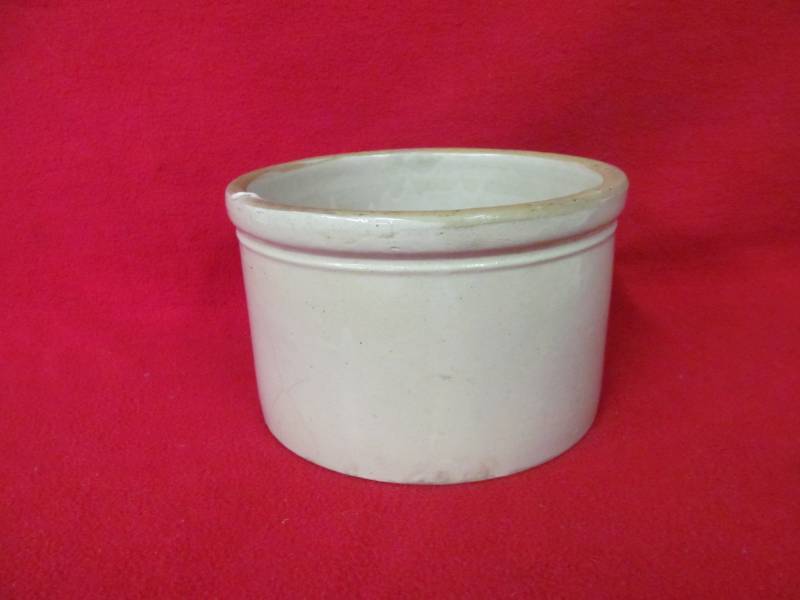 lot 5 image: salt glazed crock