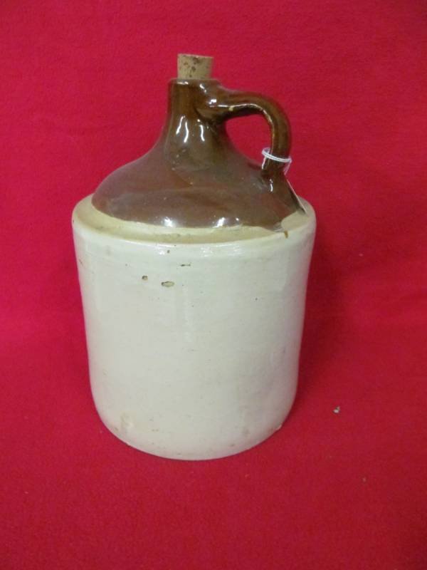 lot 9 image: salt glazed shoulder jug