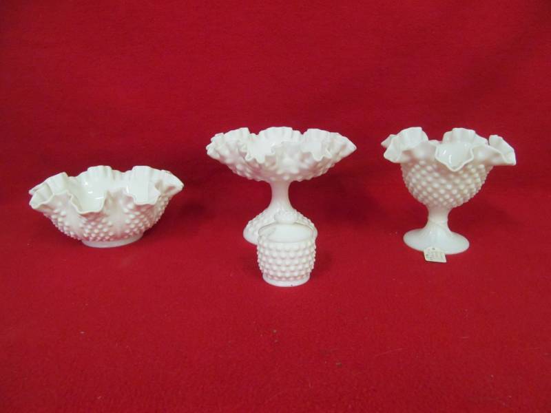 lot 62 image: vintage Fenton, Milk glass