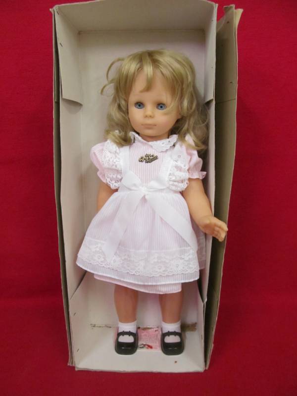 lot 71 image: Gotz doll