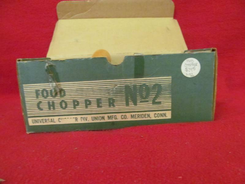 lot 76 image: vintage food chopper