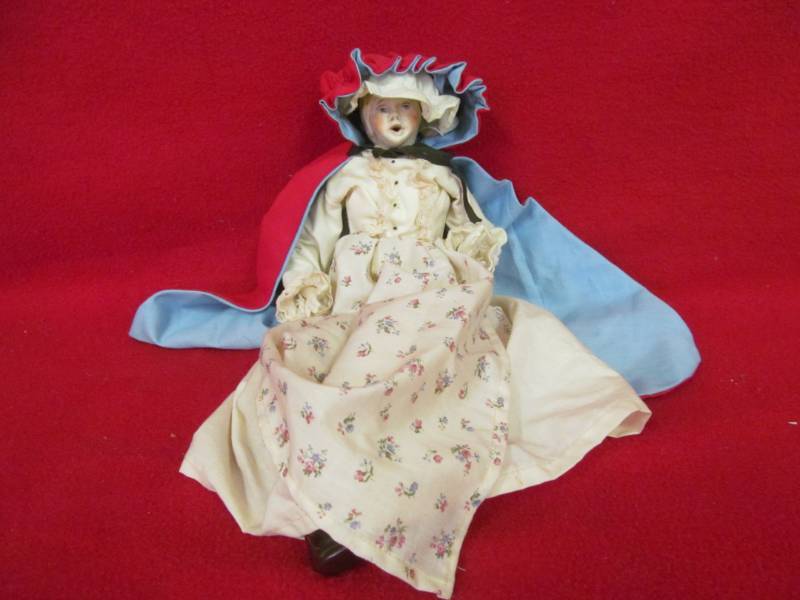 lot 82 image: Marionette doll