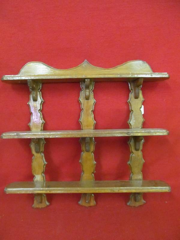 lot 89 image: vintage knick knack shelf