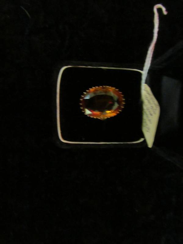 lot 95 image: 10k Yellow Gold ring