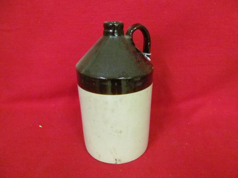 lot 128 image: shoulder jug