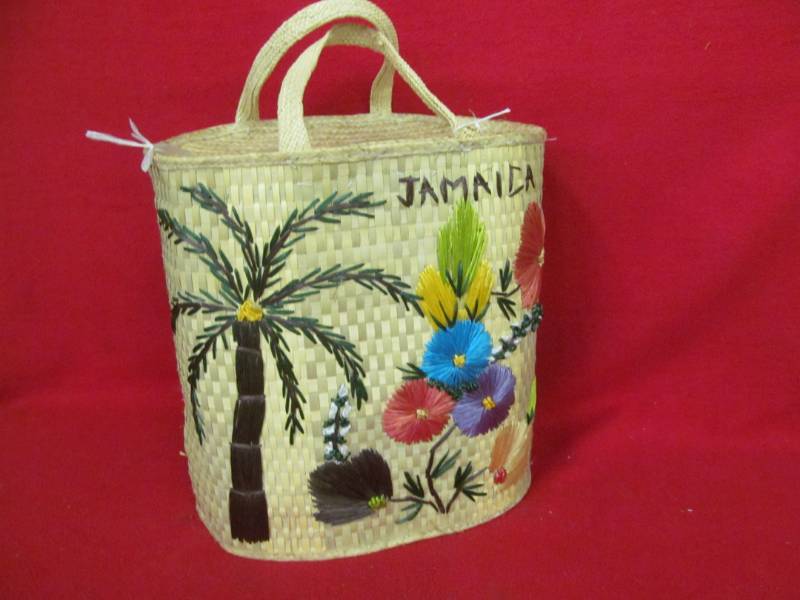 lot 132 image: Jamaican woven reed purse
