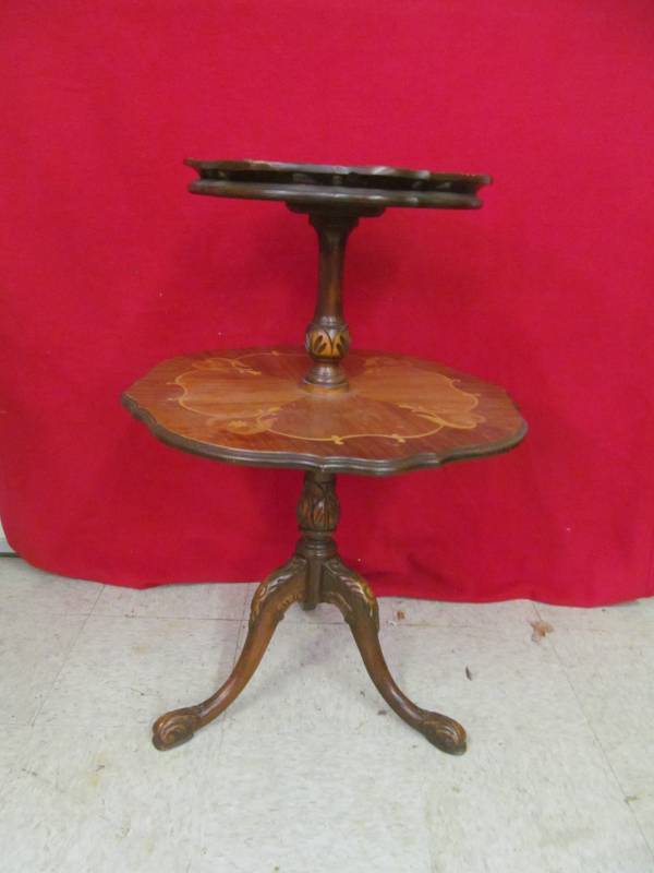 lot 180 image: Mahogany two tier pie crust table