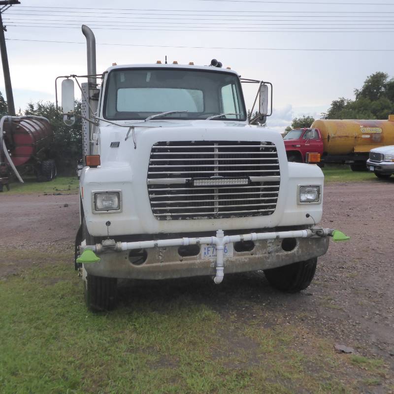 lot 1 image: 1988 Ford L9000