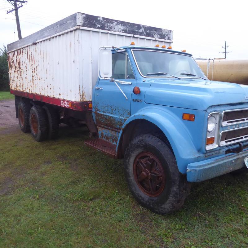 lot 3 image: 1970 Chevrolet C60 Dump Truck