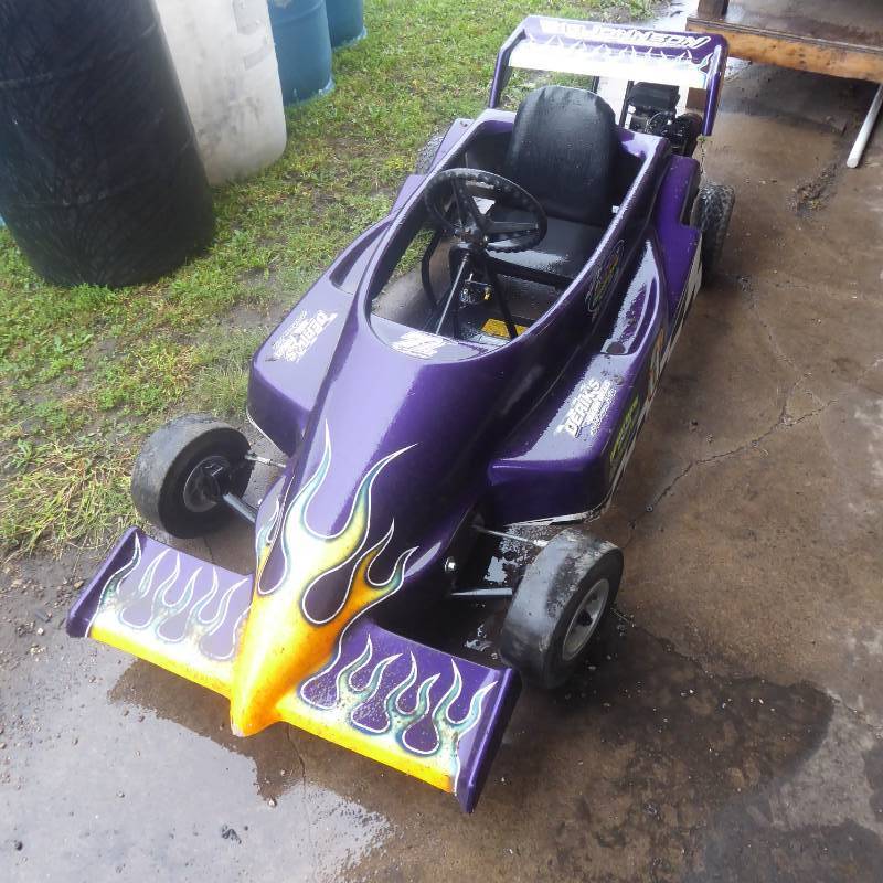 lot 20 image: Race Car Go Cart