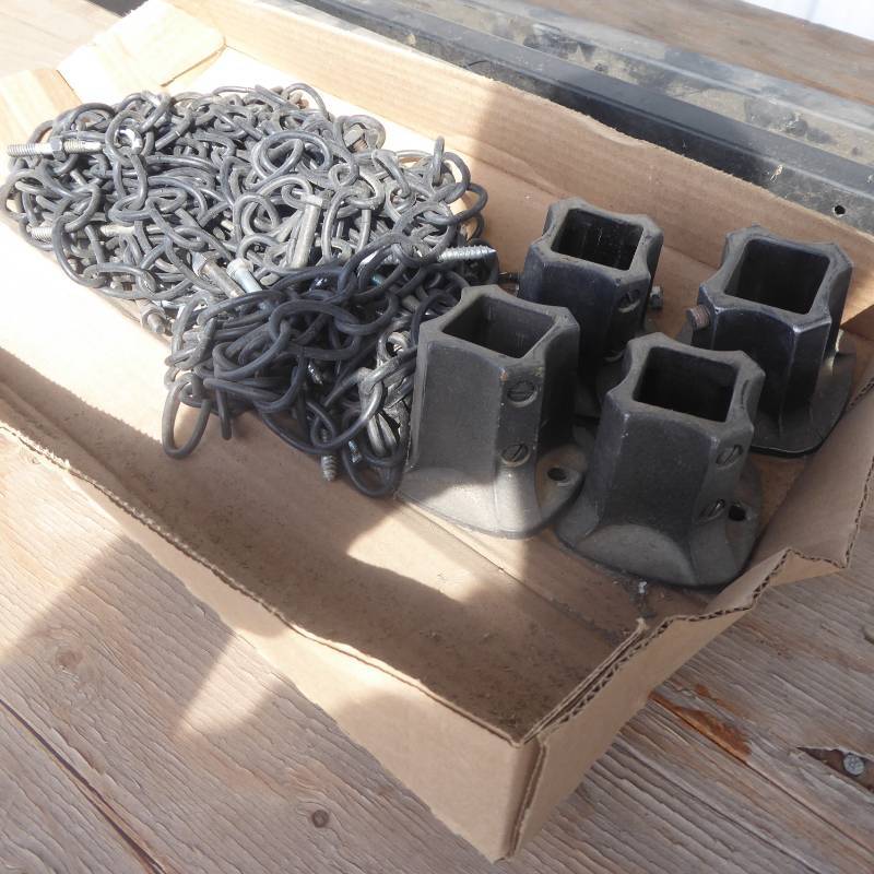 lot 31 image: 4 Post Steel Chain Link Stanchion
