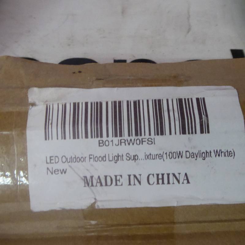 lot 83 image: Brand New 100W LED Outdoor Floodlight