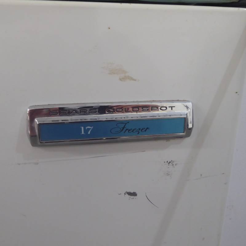 lot 130 image: Sears Cold Spot Commercial Chest Freezer
