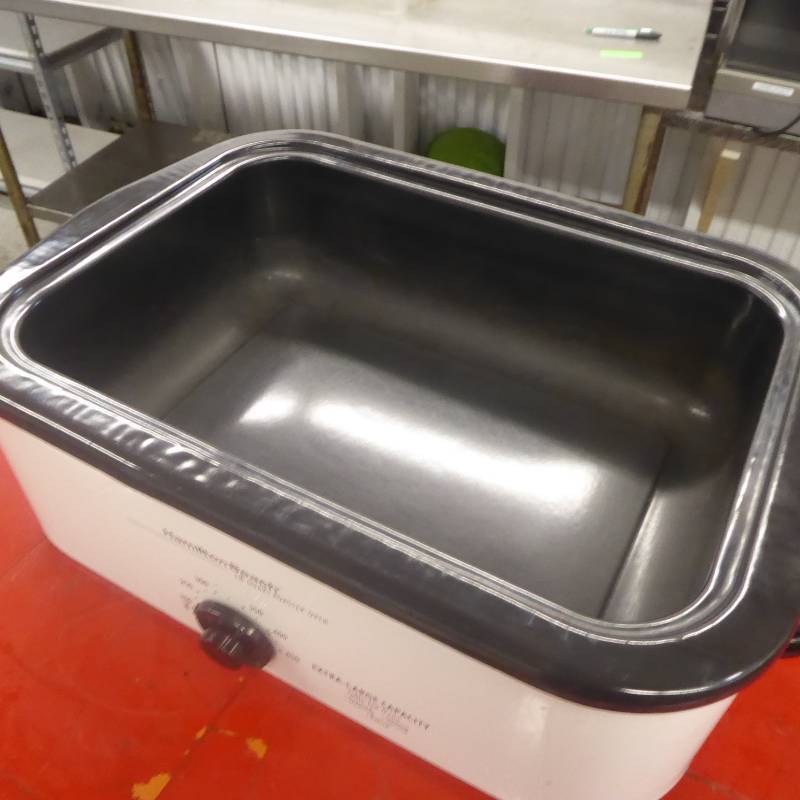 lot 157 image: Roaster Oven #7