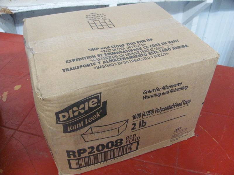 lot 181 image: Box Lot of Dixie Polycoated Food Trays