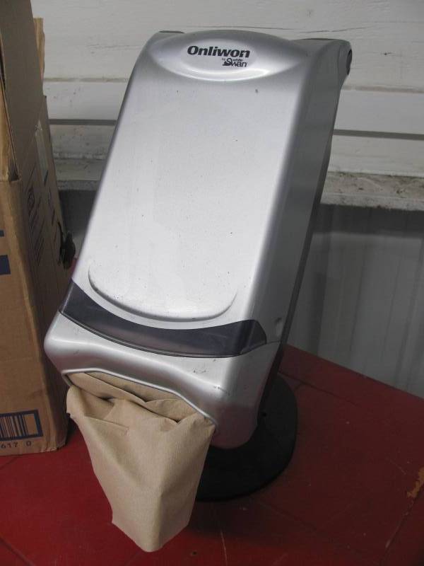 lot 184 image: Lot of Napkin Dispenser & Full Box of Napkins